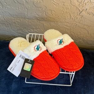 NEW- Foco NFL Miami Dolphins Orange Women's Faux Fur Slide Slippers Size 7-8 NWT